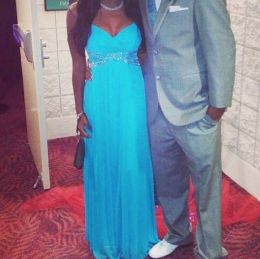 Prom dress - Picture 5 of 5